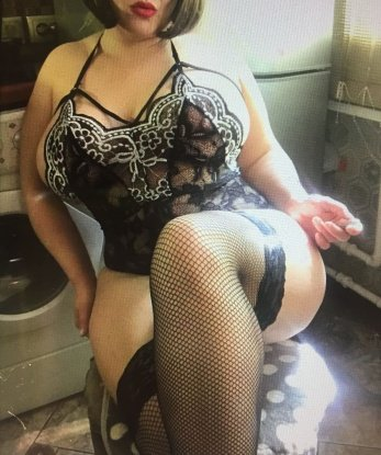 Опытная, нежная и креативная, я создам для тебя незабываемые моменты наслаждения. 💋 Живу в Москве, в самом сердце этого мегаполиса, где сексуальные фантазии оживают.
Мои услуги - это настоящий рай для тебя. Открой для себя новые грани удовольствия и доверься моим нежным рукам. 💆♀️ Помассирую тебе все усталые точки, буду танцевать для тебя эротичные танцы, исполню самые сокровенные желания.
Мои возможности безграничны, и я буду рада подарить тебе истинное счастье и удовлетворение. 🌟 Каждая встреча со мной - это необыкновенный опыт, который ты захочешь повторить вновь и вновь.
У меня есть восторженные отзывы моих клиентов, которые доверили мне свои фантазии и получили море удовольствия. 🌈 Со мной ты забудешь о всех заботах и погрузишься в мир наслаждения и страсти.
Ты готов окунуться в мою чарующую атмосферу? 🌹 Жду тебя, чтобы сделать каждую встречу незабываемой. Заходи на мою страничку и увидишь все мои прекрасные фото. 📸 Не упускай шанс испытать божественное наслаждение со мной в самой прекрасной Москве. 😘 2819, 34 года